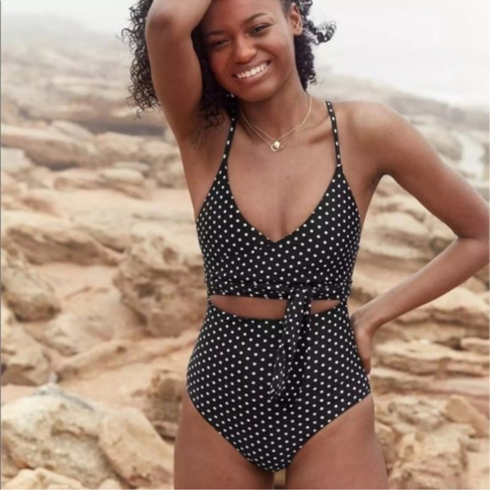Black and White Polka Dot One Piece Swimsuit with Sweetheart Neckline